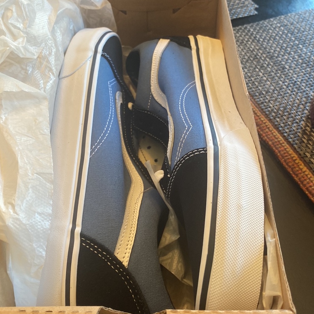 Vans Shoes View 2
